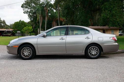 2004 Lexus ES 330 Base