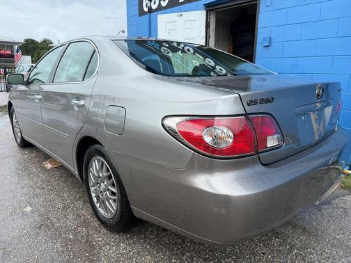 2004 Lexus ES 330 Base