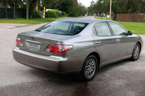 2004 Lexus ES 330 Base