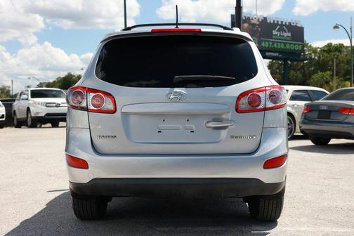 Radiant Silver 2010 Hyundai SANTA FE SE
