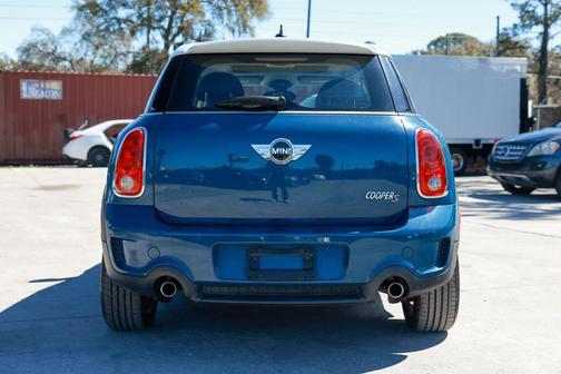 2011 MINI Cooper S Countryman Base