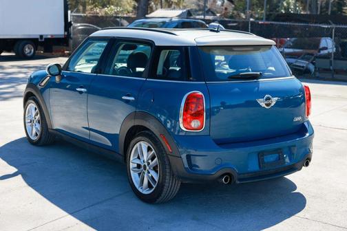 2011 MINI Cooper S Countryman Base
