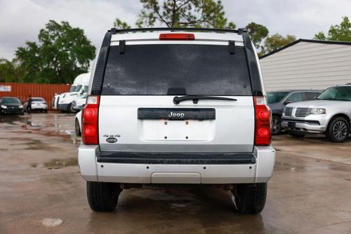 2010 Jeep Commander Sport