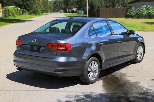 2015 Volkswagen Jetta 2.0L TDI SE w/Connectivity