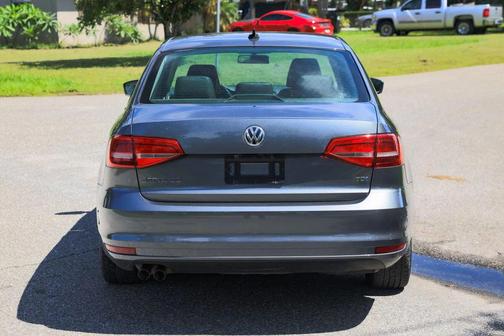 2015 Volkswagen Jetta 2.0L TDI SE w/Connectivity