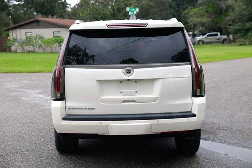 2015 Cadillac Escalade Luxury