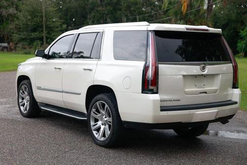 2015 Cadillac Escalade Luxury
