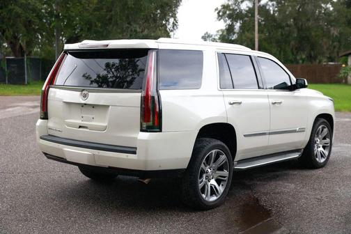 2015 Cadillac Escalade Luxury