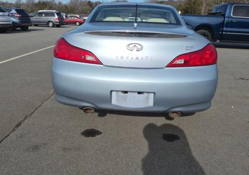 2009 INFINITI G37 Base
