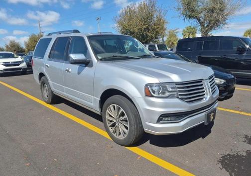 2017 Lincoln Navigator Select