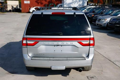 2017 Lincoln Navigator Select