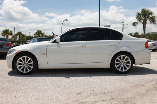 Alpine White 2011 BMW 328 xDrive