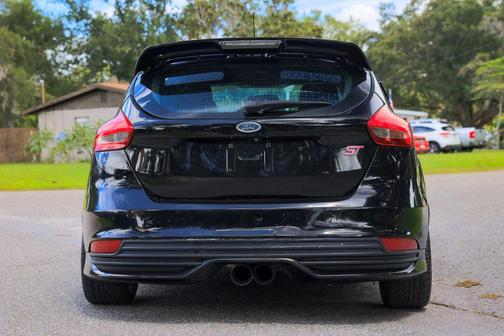 2016 Ford Focus ST 