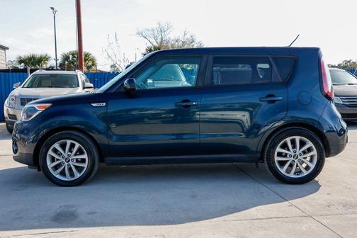 2017 Kia Soul +