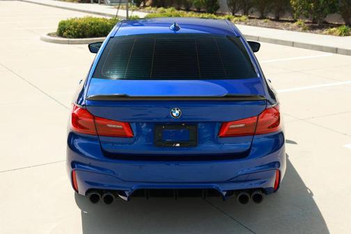 Marina Bay Blue Metallic 2018 BMW M5 Base