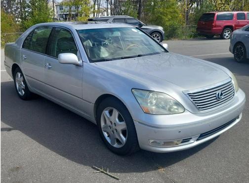 2004 Lexus LS 430 Base