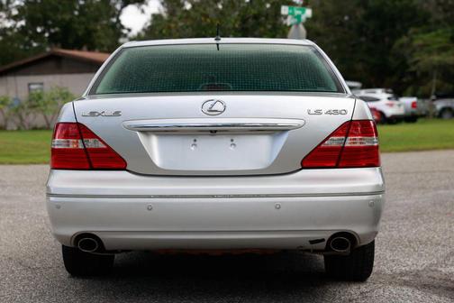 2004 Lexus LS 430 Base