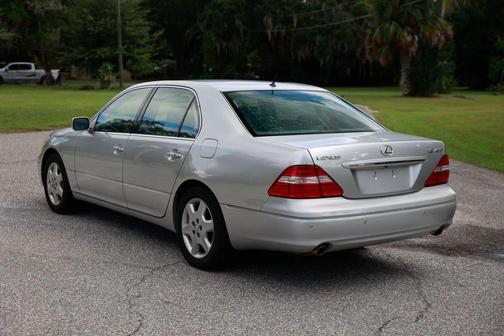 2004 Lexus LS 430 Base