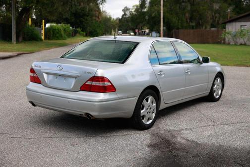 2004 Lexus LS 430 Base