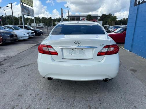 2011 INFINITI M37 Base
