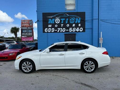 2011 INFINITI M37 Base