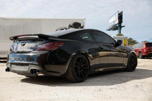 2010 Hyundai Genesis Coupe 2.0T