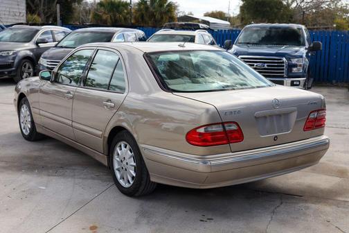 2000 Mercedes-Benz E-Class 4M