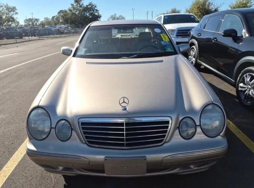 2000 Mercedes-Benz E-Class 4M