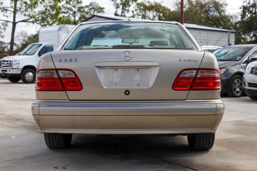 2000 Mercedes-Benz E-Class 4M