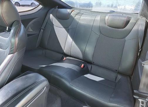 2014 Hyundai Genesis Coupe 3.8 R-Spec