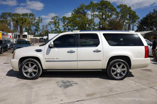 2007 Cadillac Escalade ESV Standard