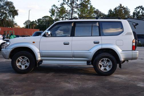 1998 Toyota Land Cruiser Base