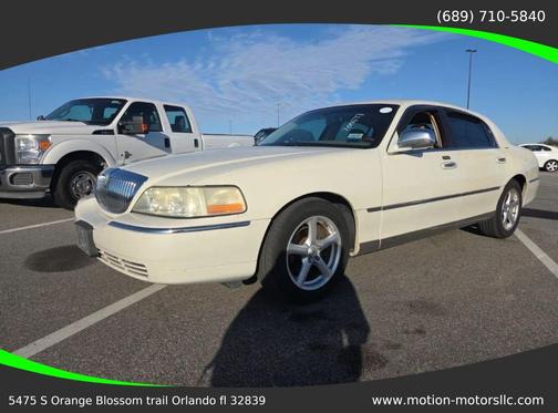 2003 Lincoln Town Car Executive