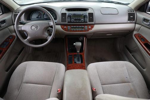 Gold 2003 Toyota Camry LE