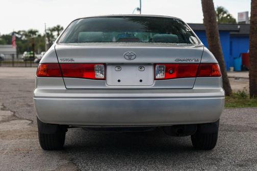 Lunar Mist Metallic 2001 Toyota Camry LE