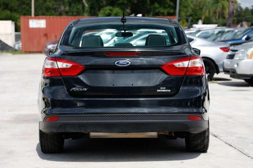 Black 2012 Ford Focus SE