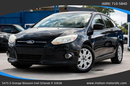 Black 2012 Ford Focus SE