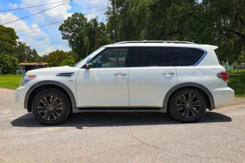 2017 Nissan Armada Platinum