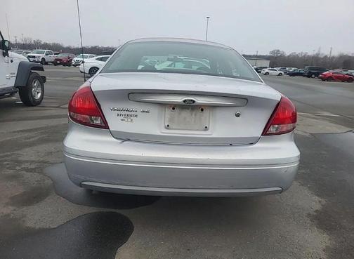 2007 Ford Taurus SE