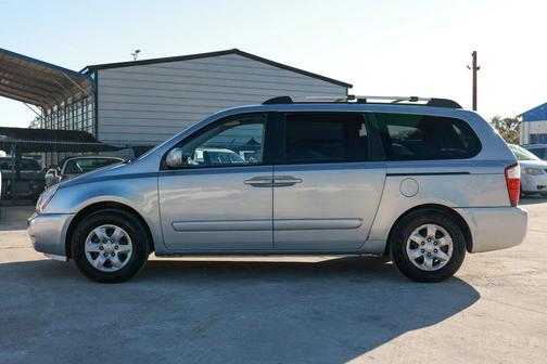 2006 Kia Sedona LX