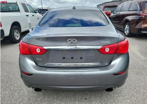 2015 INFINITI Q50 Premium