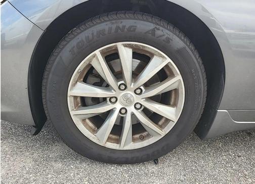 2015 INFINITI Q50 Premium