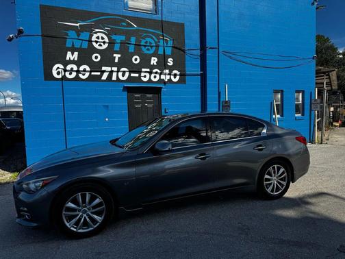 2015 INFINITI Q50 Premium