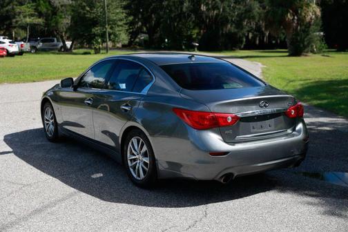 2015 INFINITI Q50 Premium