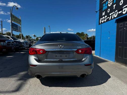 2015 INFINITI Q50 Premium