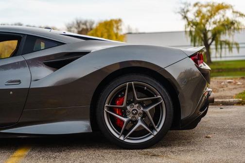 2020 Ferrari F8 Tributo Base