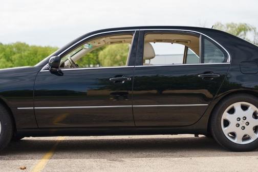 Black Onyx 2003 Lexus LS 430