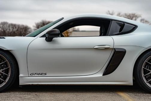 2023 Porsche 718 Cayman GT4 RS