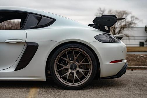 2023 Porsche 718 Cayman GT4 RS