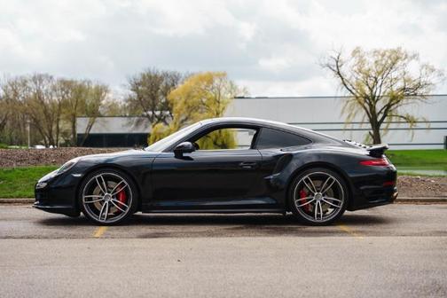 Black 2015 Porsche 911 Turbo